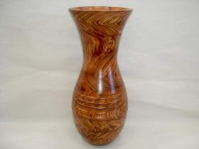 Vase en manguier